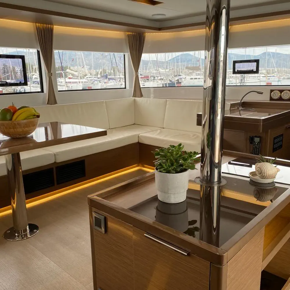 VICTORIA (VIP EQUIPPED, Generator, Air-condition, Watermaker, Teak cockpit, Underwater lights, TV, Icemaker, 2 SUP, Wifi) *Skippered only* 41