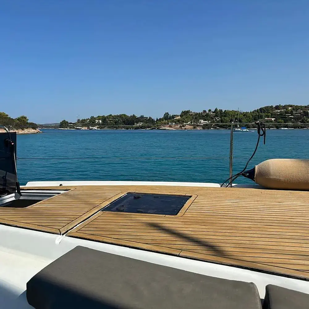 CEL (EXCLUSIVELY VIP EQUIPPED, Generator, Air-condition, Watermaker, Full Teak cockpit, Underwater lights, Icemaker, Dishwasher, Highfield dinghy, 20hp outboard, TV, 2 SUP, Composite bimini, Wifi) *Skippered only* 5