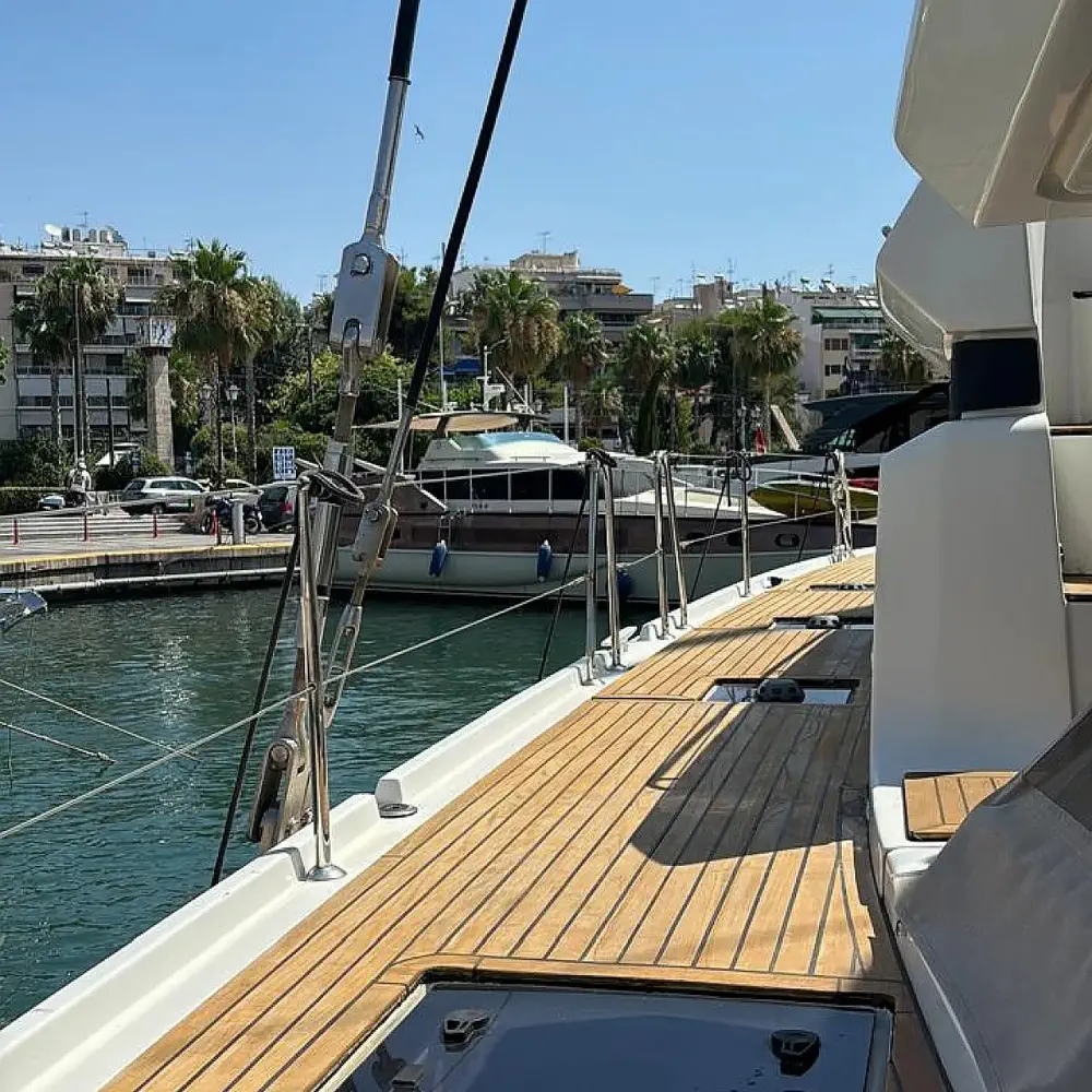 CEL (EXCLUSIVELY VIP EQUIPPED, Generator, Air-condition, Watermaker, Full Teak cockpit, Underwater lights, Icemaker, Dishwasher, Highfield dinghy, 20hp outboard, TV, 2 SUP, Composite bimini, Wifi) *Skippered only* 4