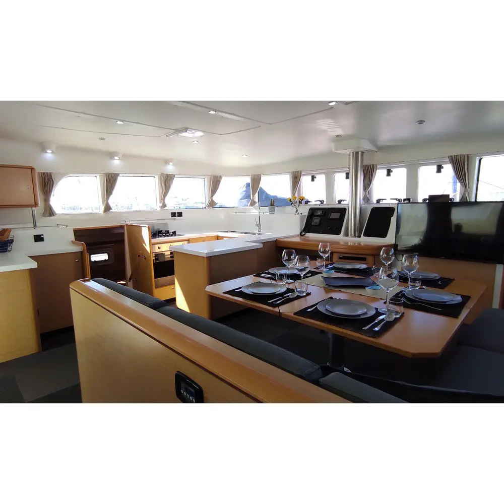 The Full House - (A/C - Generator - Refit 2021) 3
