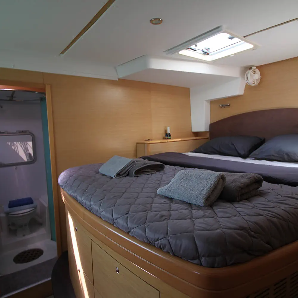 The Full House - (A/C - Generator - Refit 2021) 9