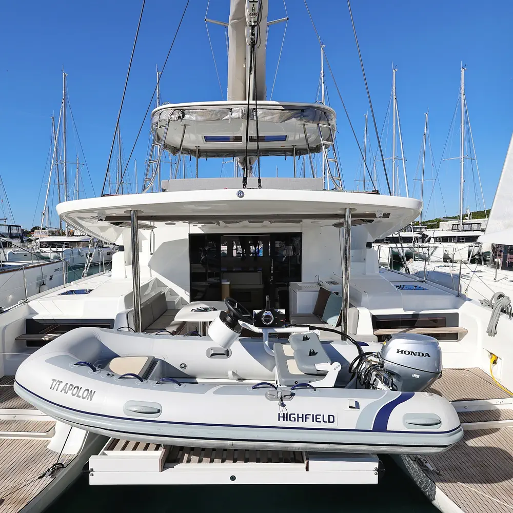 APOLON 52