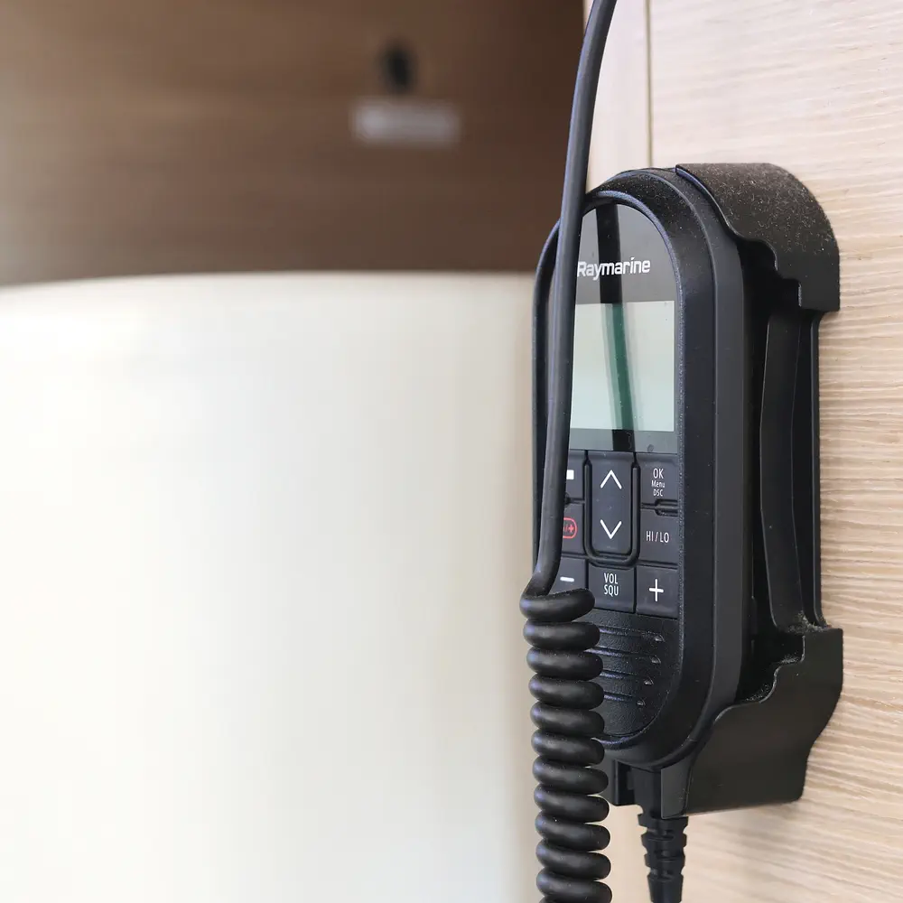 APOLON 61