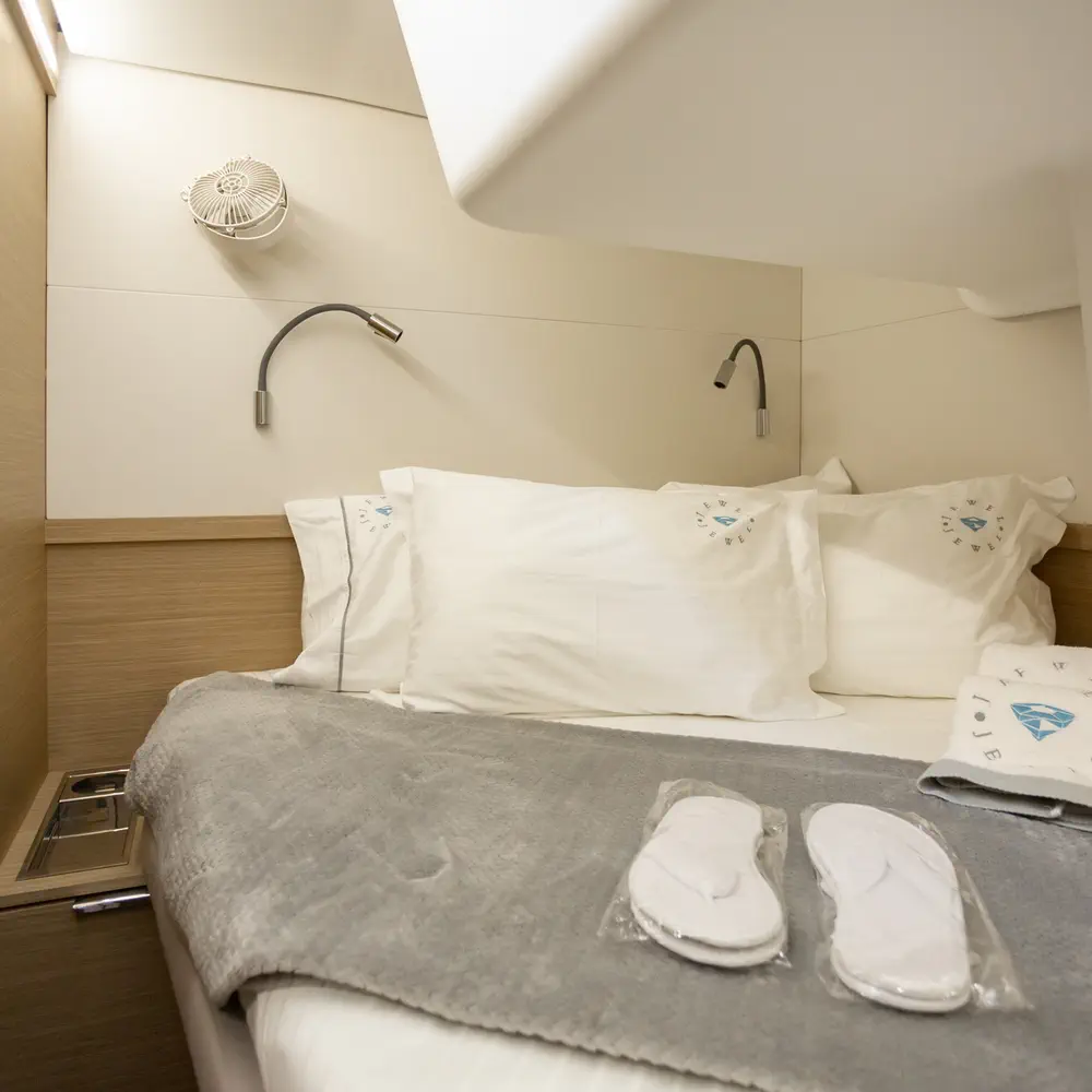 JEWEL (Charter rate includes VAT, Skipper Fee, Generator, Air-condition, Watermaker, Icemaker, Dishwasher, 2 SUP, Tubes, Kids Water-ski, Sea scooter, Electric BBQ) *Skippered only* 8
