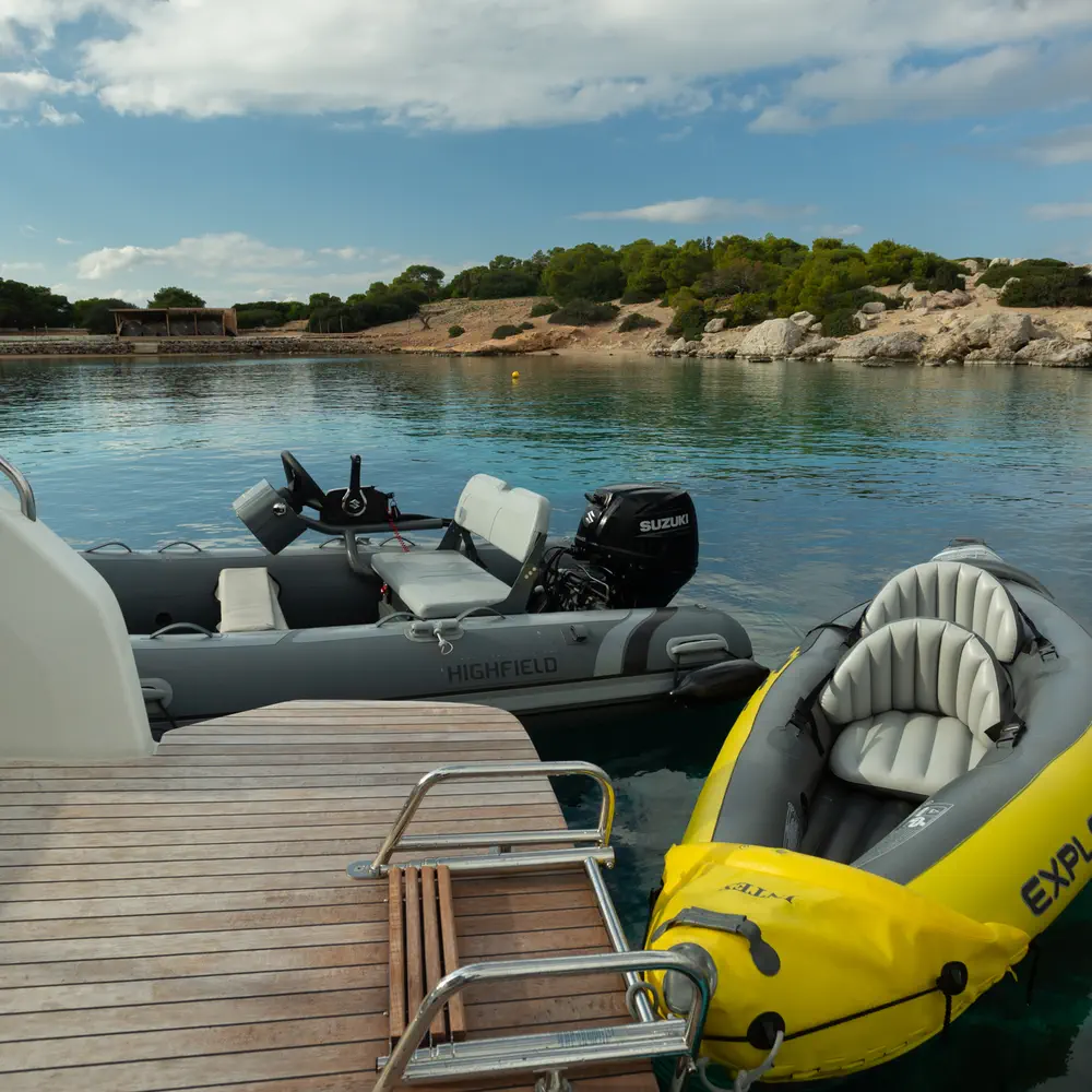 JEWEL (Charter rate includes VAT, Skipper Fee, Generator, Air-condition, Watermaker, Icemaker, Dishwasher, 2 SUP, Tubes, Kids Water-ski, Sea scooter, Electric BBQ) *Skippered only* 10