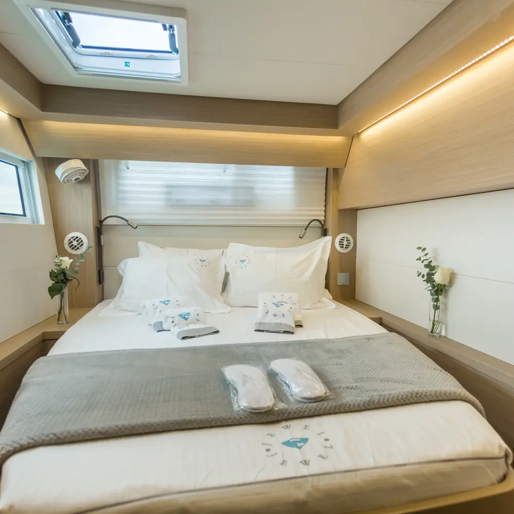 JEWEL (Charter rate includes VAT, Skipper Fee, Generator, Air-condition, Watermaker, Icemaker, Dishwasher, 2 SUP, Tubes, Kids Water-ski, Sea scooter, Electric BBQ) *Skippered only* 14