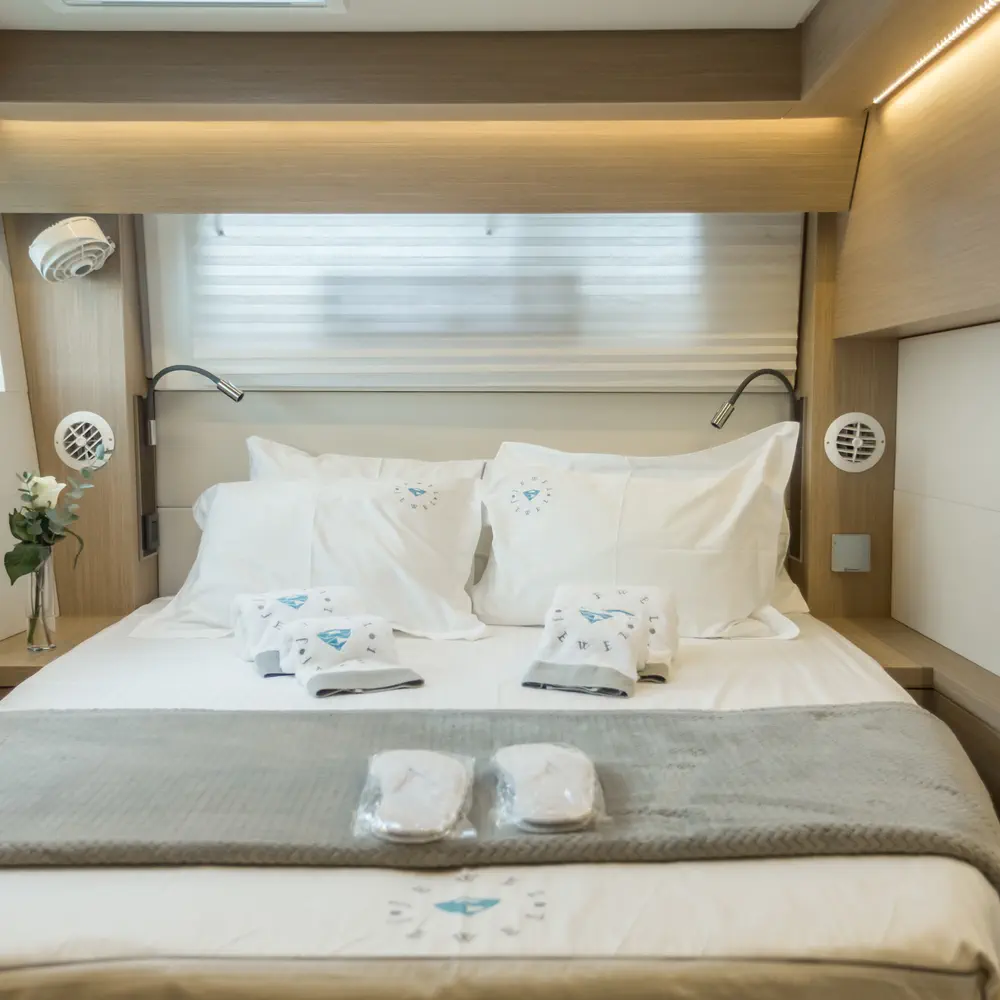 JEWEL (Charter rate includes VAT, Skipper Fee, Generator, Air-condition, Watermaker, Icemaker, Dishwasher, 2 SUP, Tubes, Kids Water-ski, Sea scooter, Electric BBQ) *Skippered only* 18