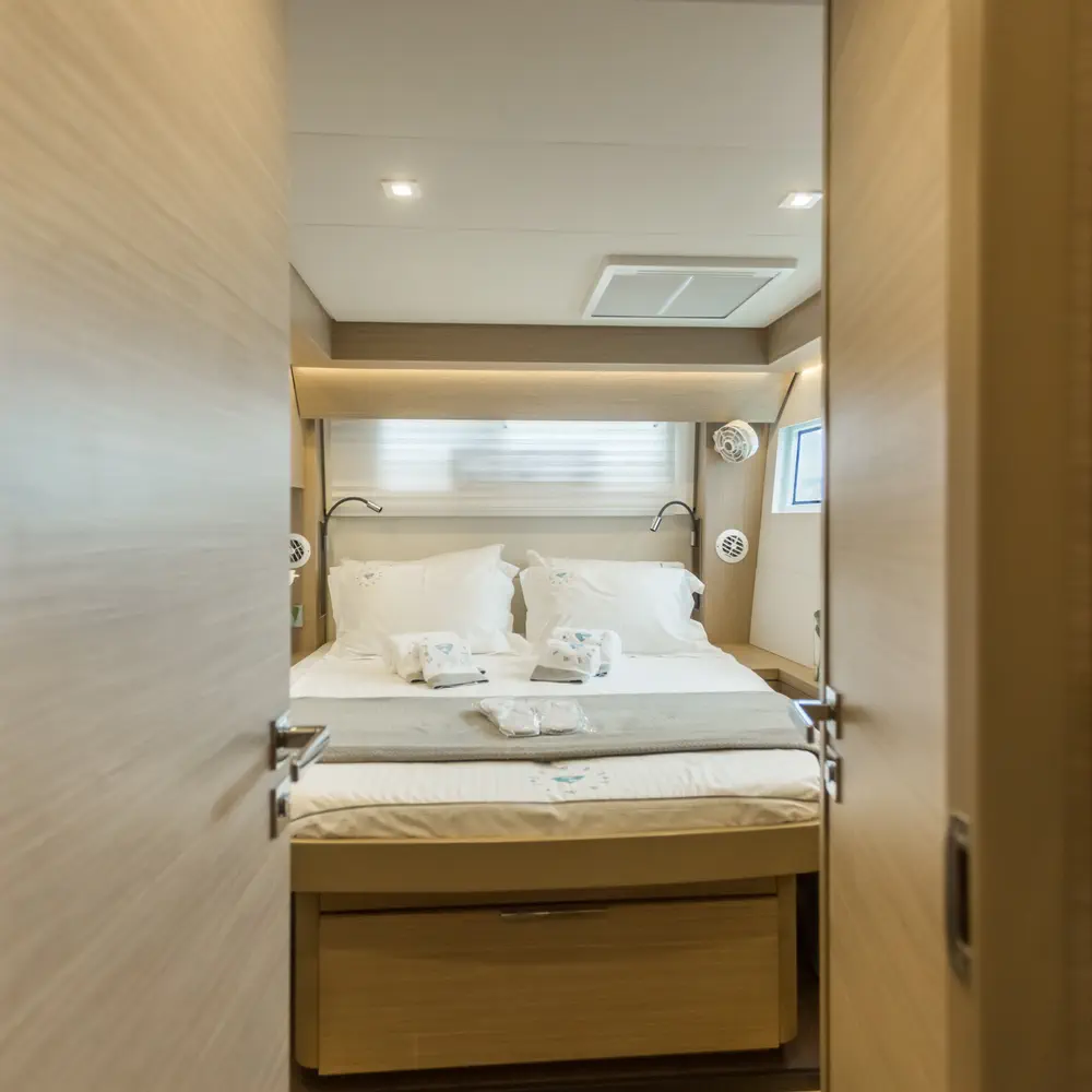 JEWEL (Charter rate includes VAT, Skipper Fee, Generator, Air-condition, Watermaker, Icemaker, Dishwasher, 2 SUP, Tubes, Kids Water-ski, Sea scooter, Electric BBQ) *Skippered only* 49