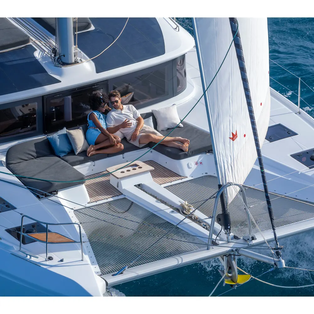 Margeo XIX (A/C, GENERATOR, WATER MAKER, ICE MAKER, DISHWASSER, HARD BIMINI TOP) 2
