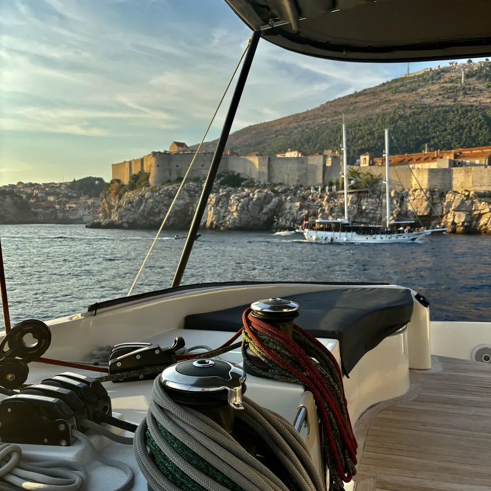 SERENITY 32