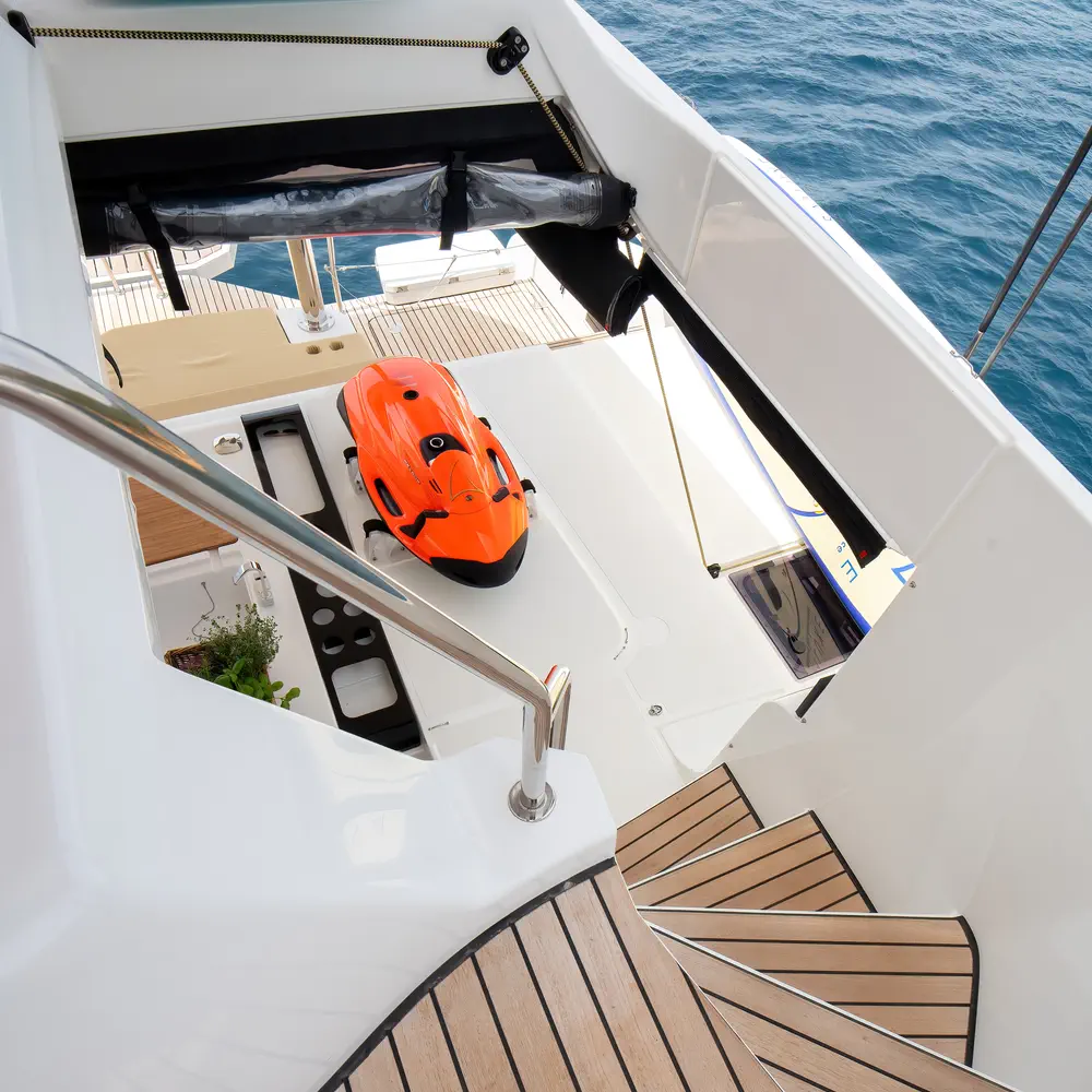 SAILUXE - Strafico 45
