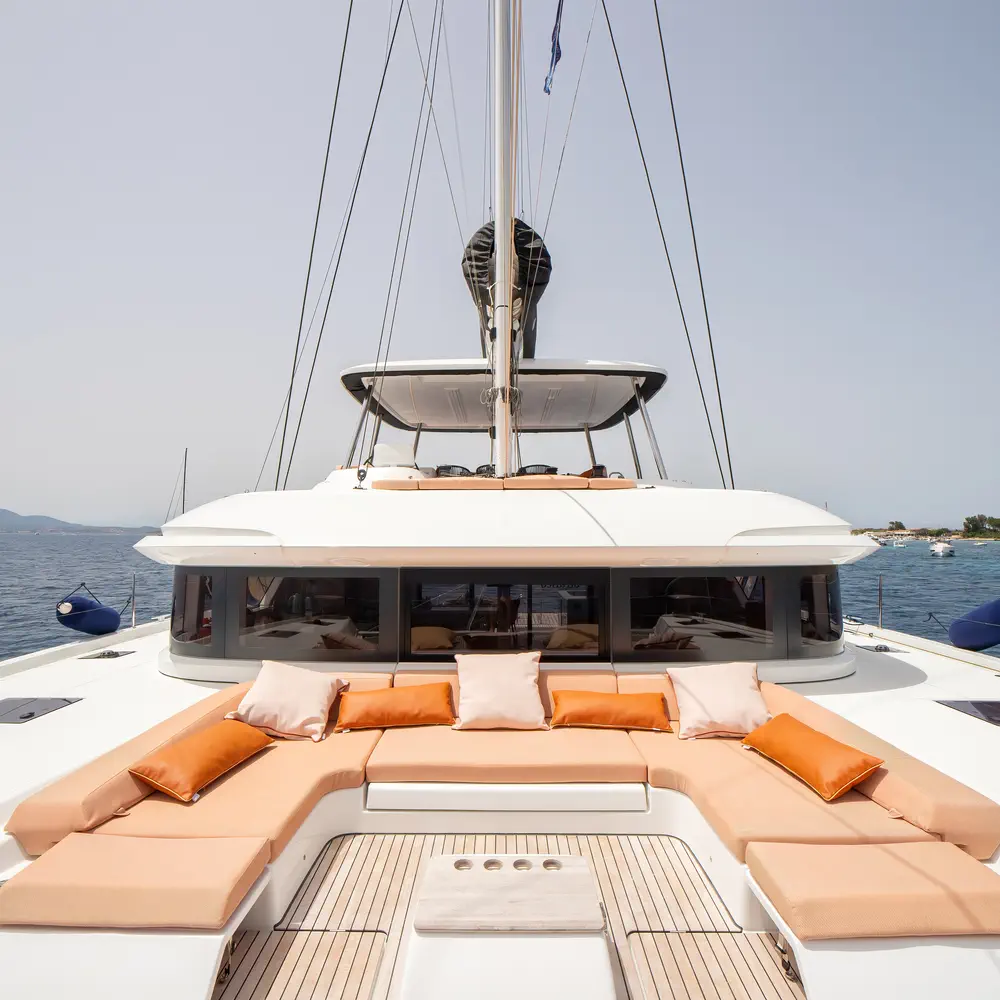SAILUXE - Strafico 53