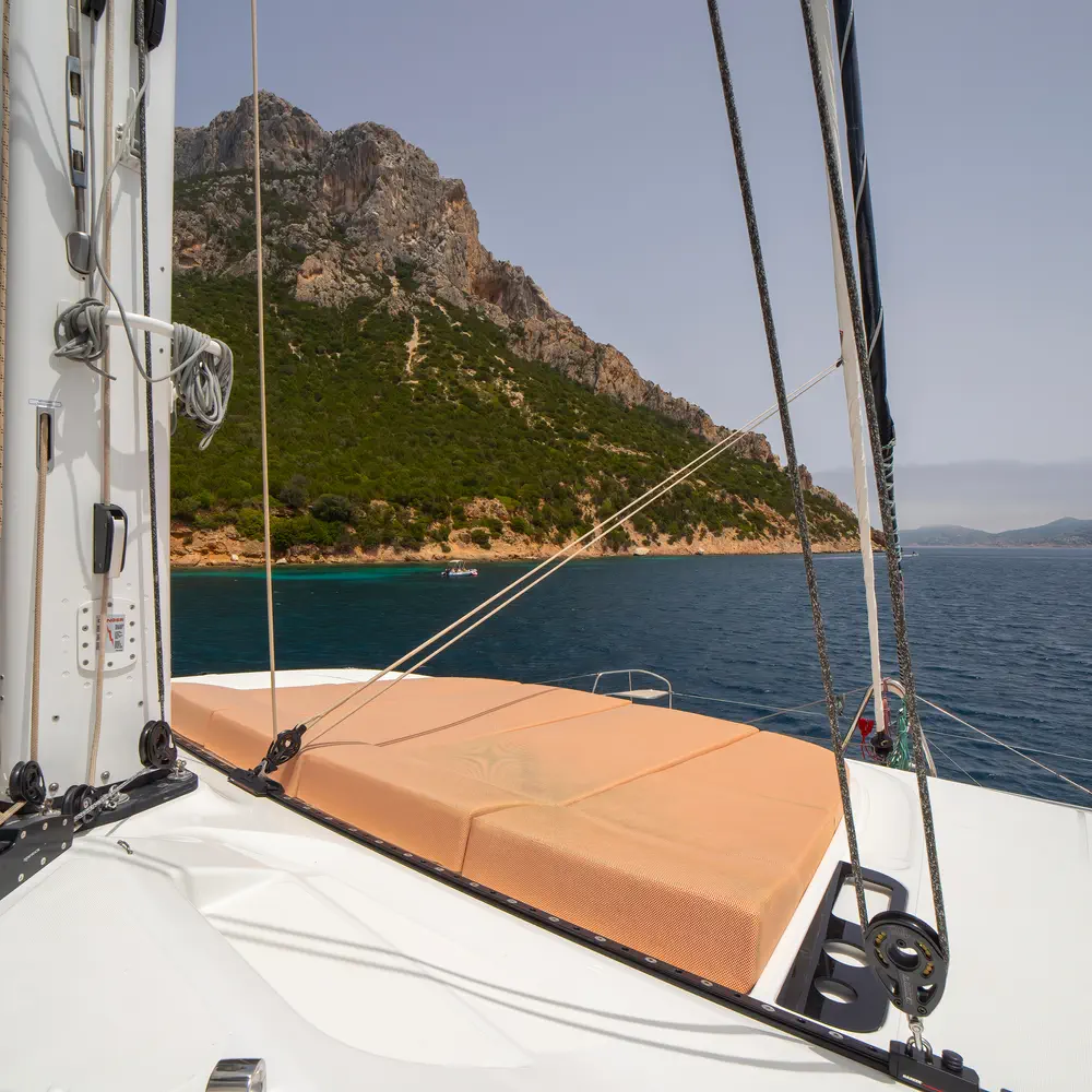 SAILUXE - Strafico 82