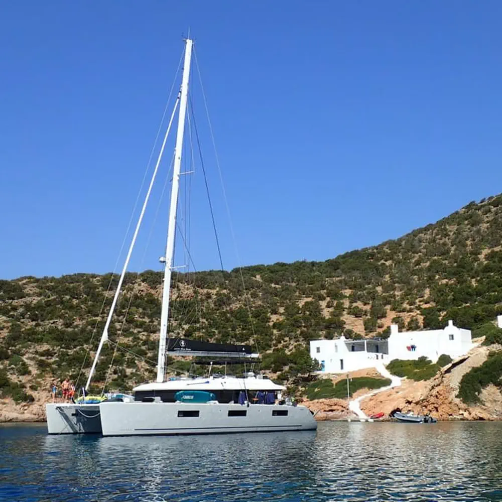 Atlantis 28
