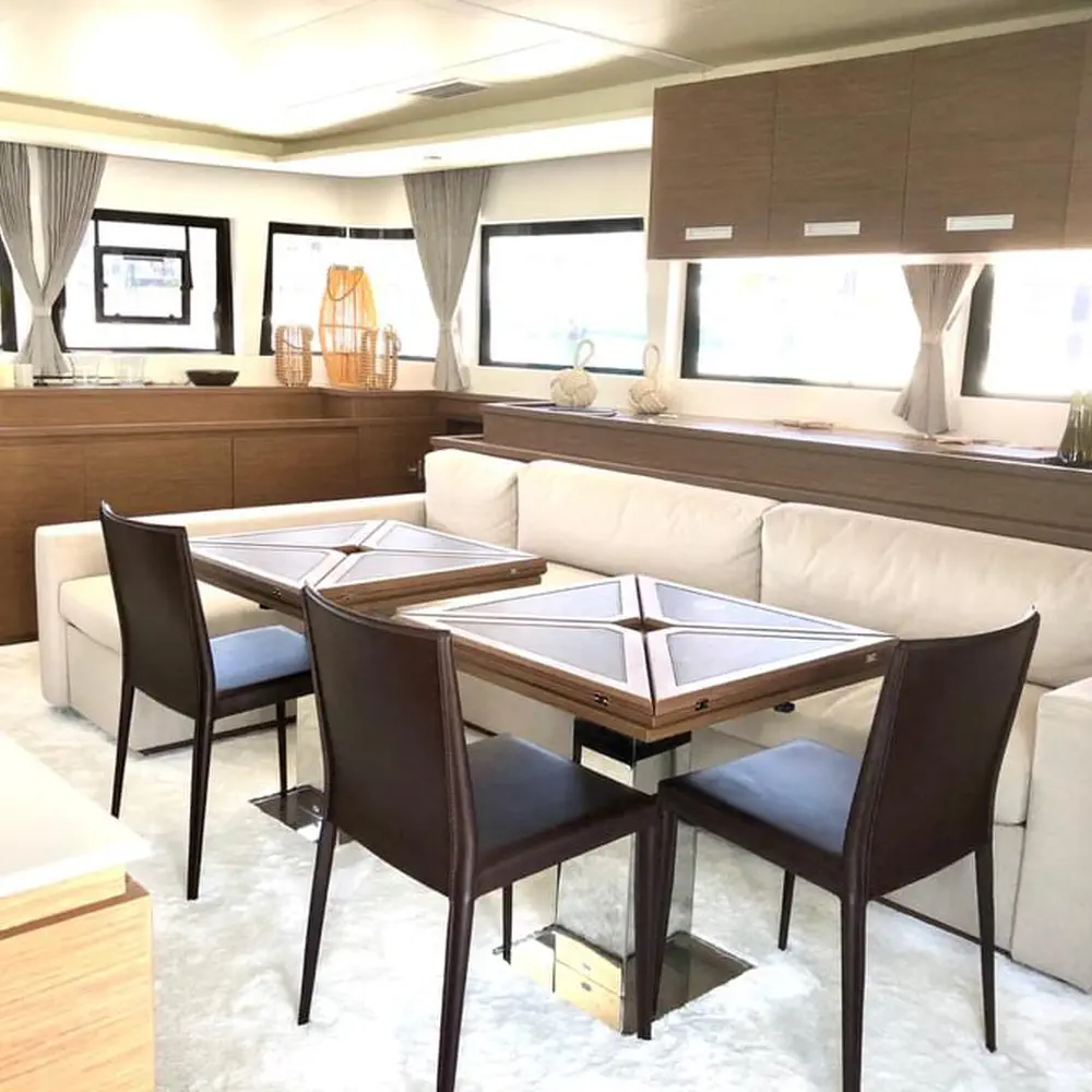 Atlantis 27