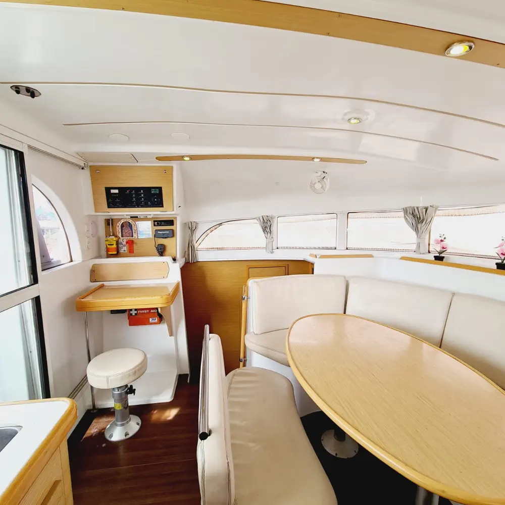 Oh Darling | NEW engines, electric winch, solar panel 23