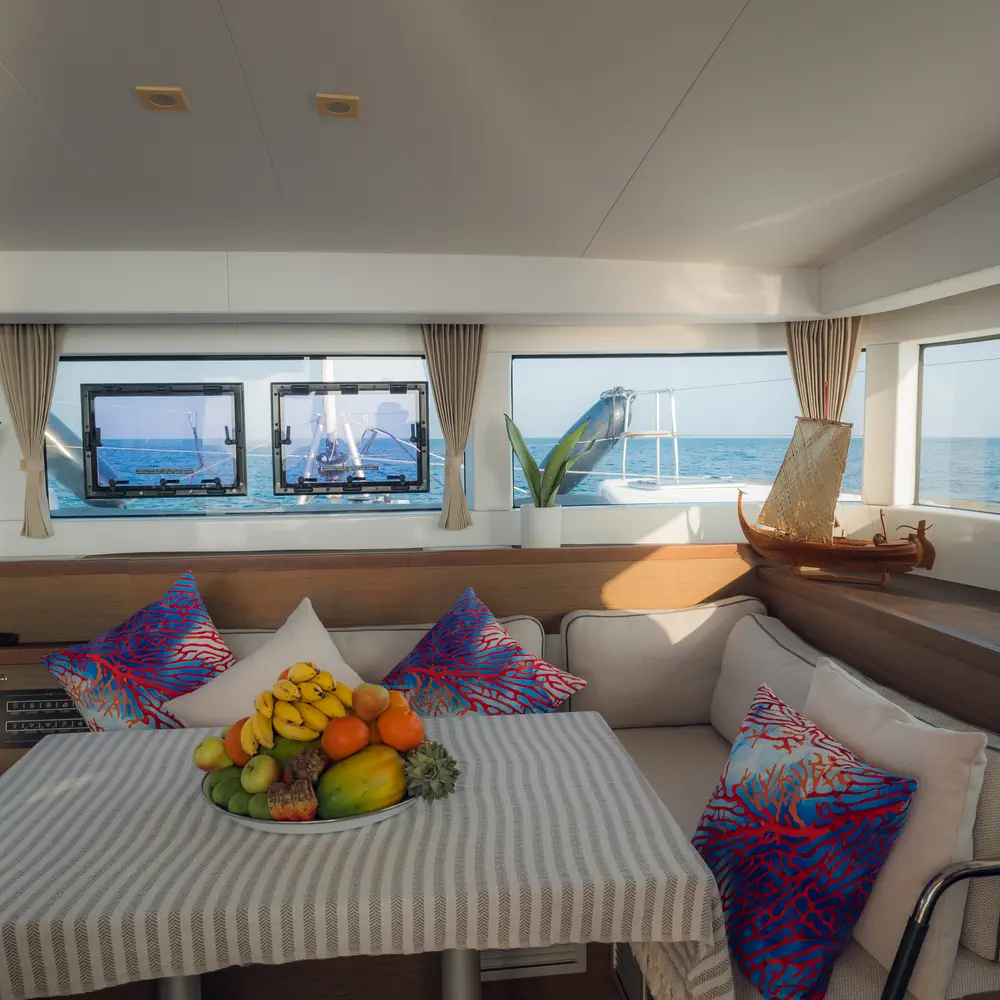 Sail La Vie 13