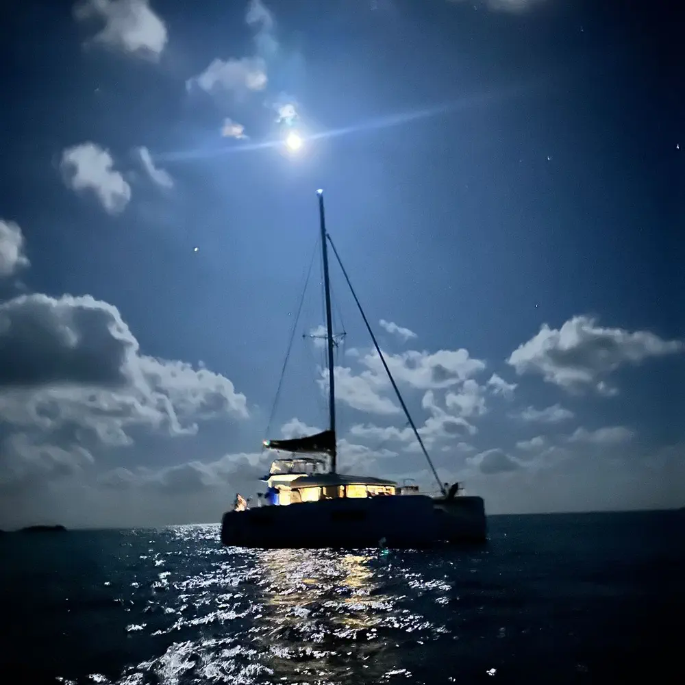 Sail La Vie 22