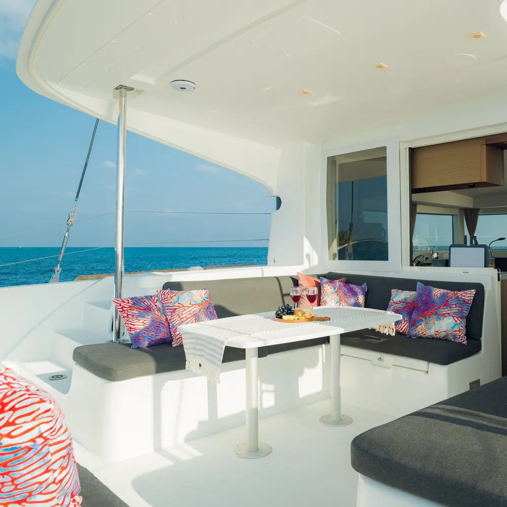 Sail La Vie 18