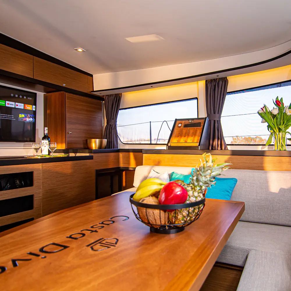 Casta Diva VIP-equipped 8