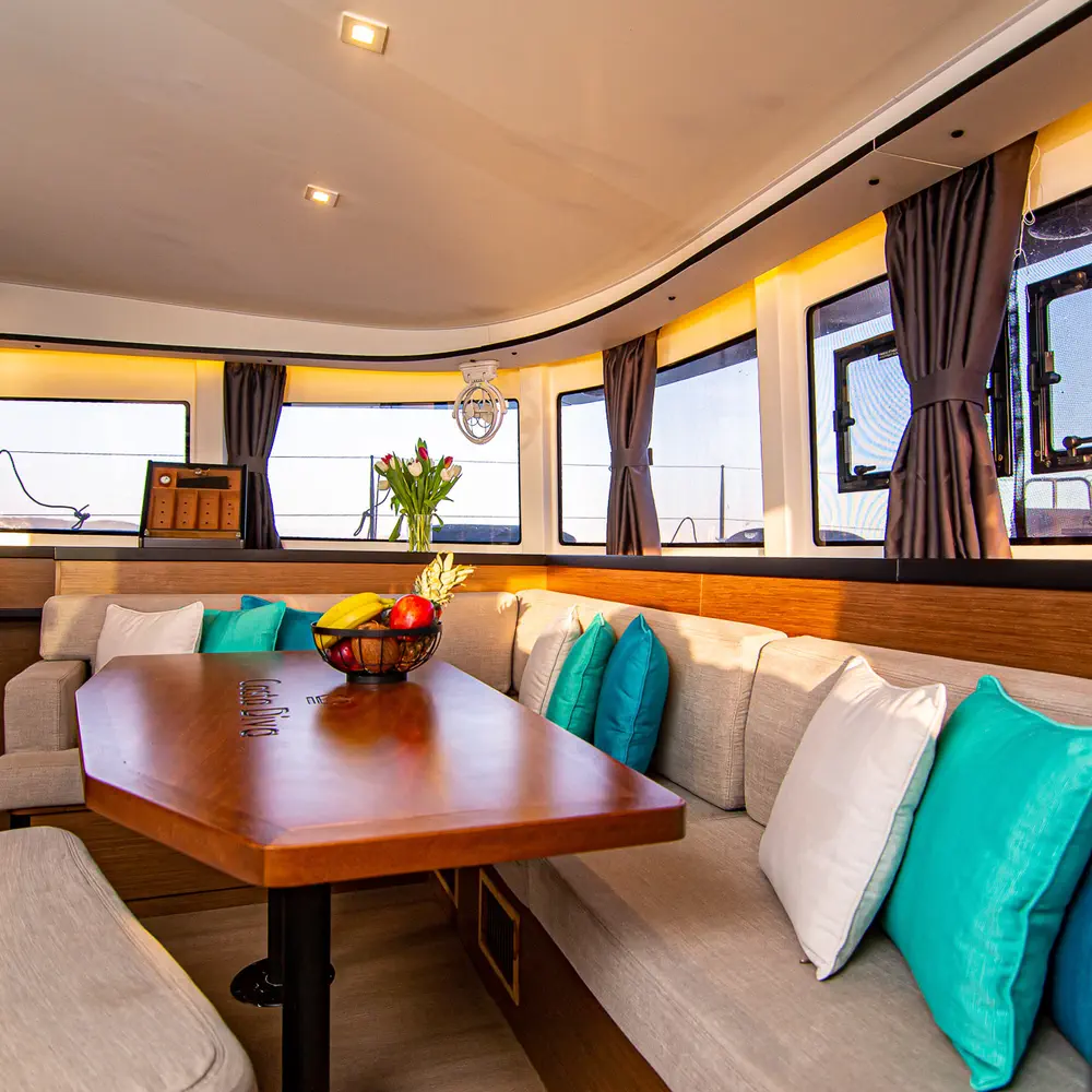 Casta Diva VIP-equipped 6