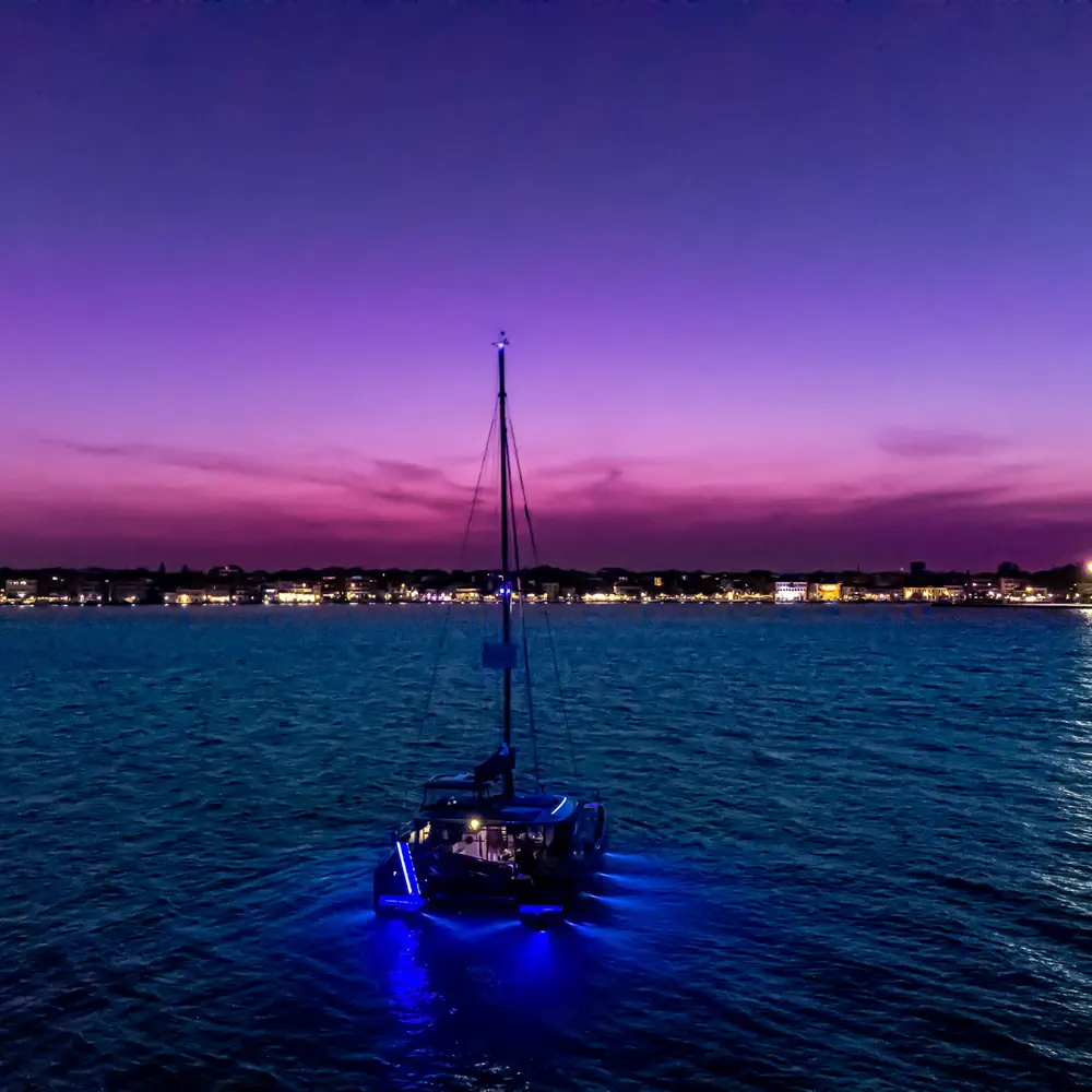 Casta Diva VIP-equipped 17