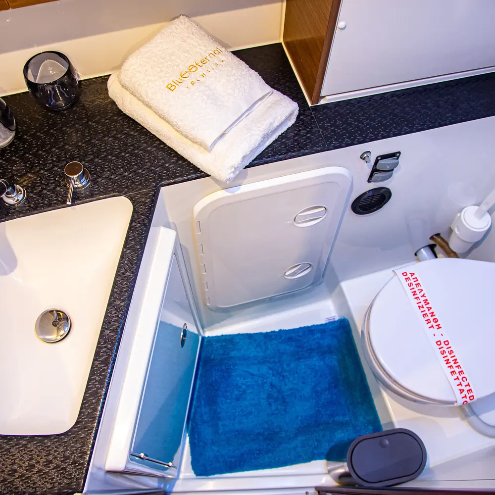 Casta Diva VIP-equipped 16