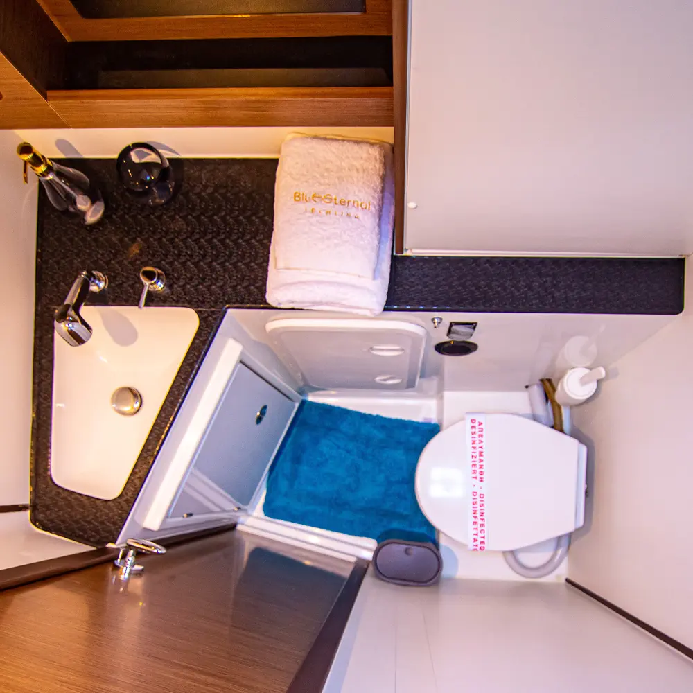 Casta Diva VIP-equipped 43