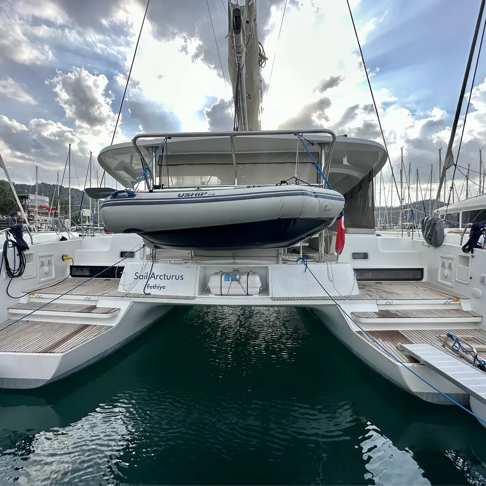 Sail Arcturus 7