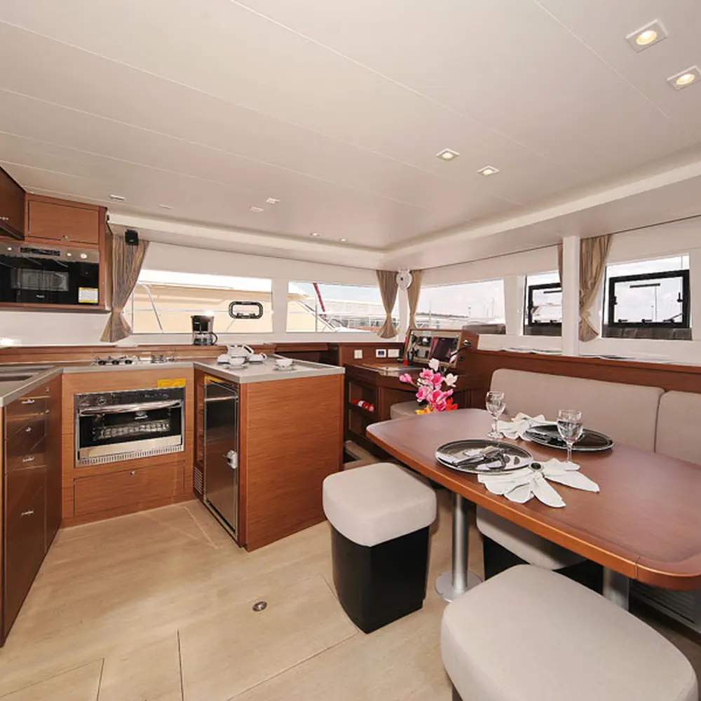 PARADISE 32