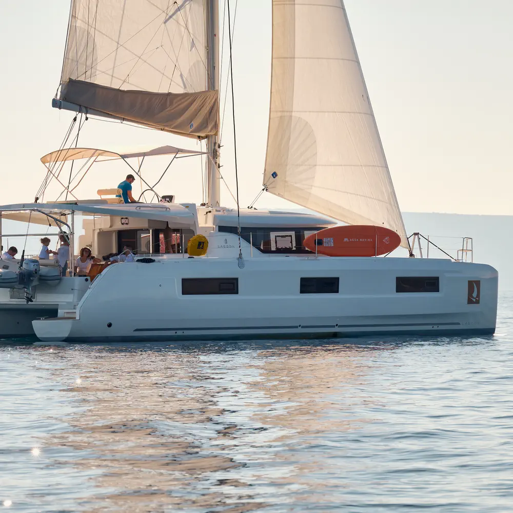 VOYAGE 9