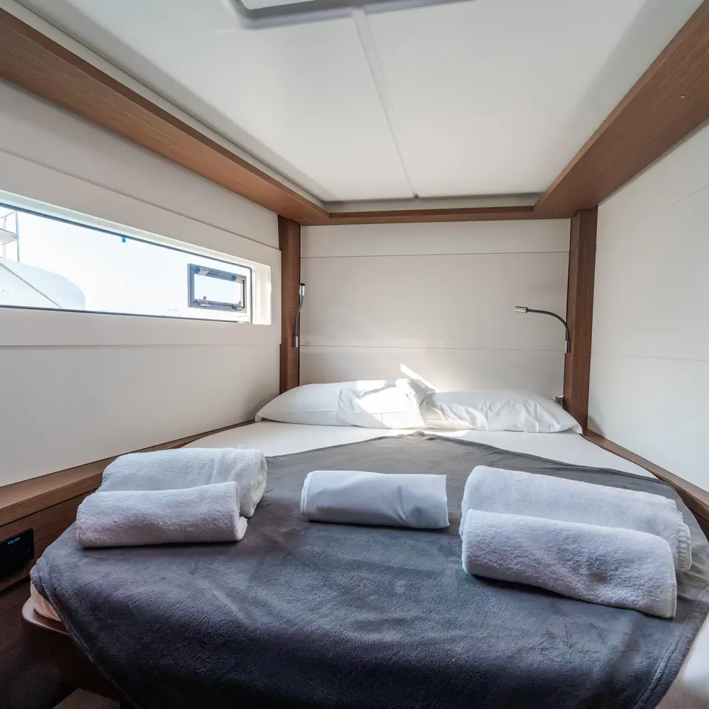 Sonia - Premium Crewed line 15