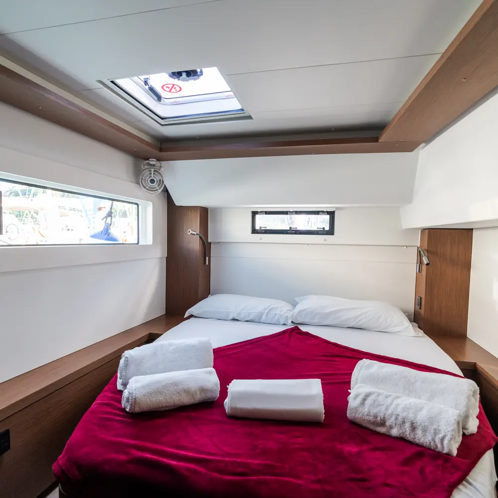 Sonia - Premium Crewed line 18