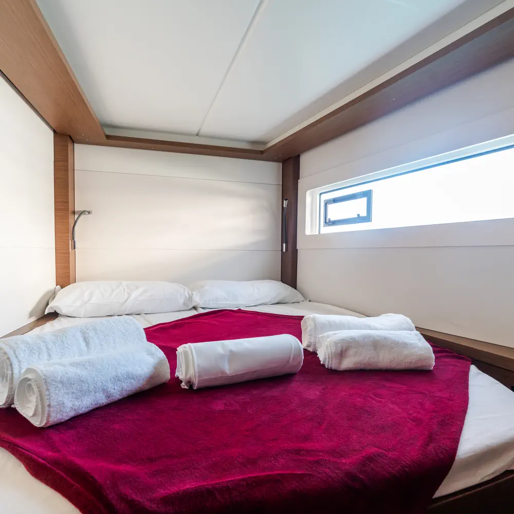 Sonia - Premium Crewed line 23