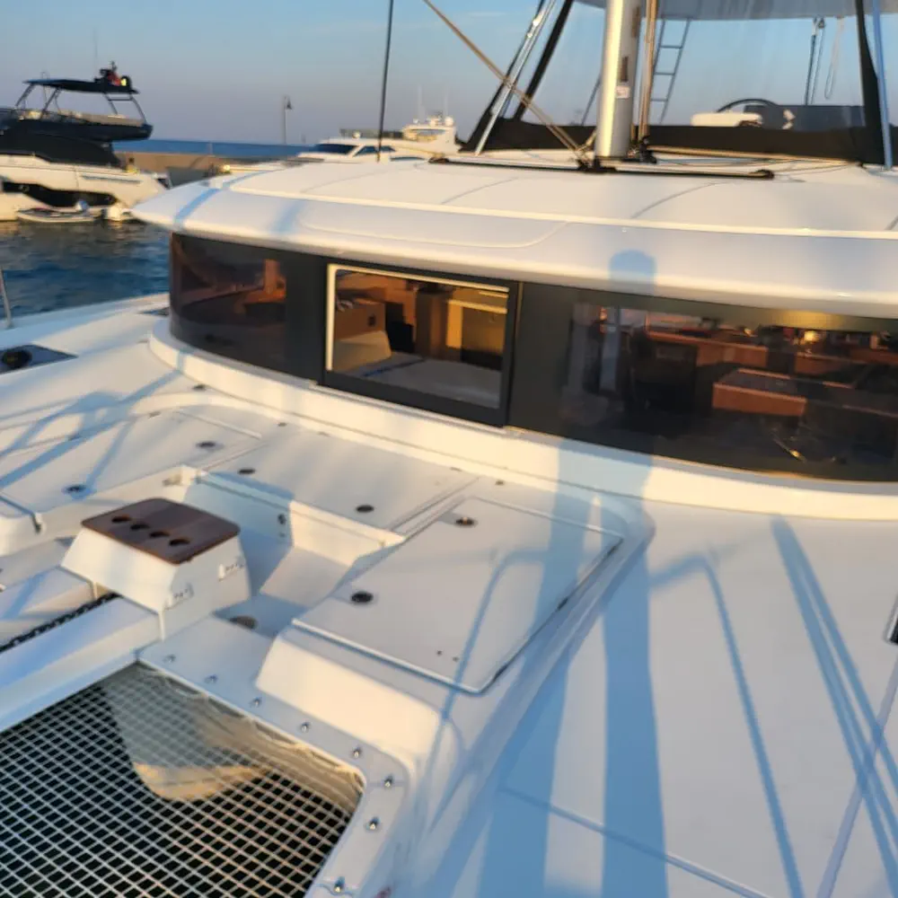 XENIA 12