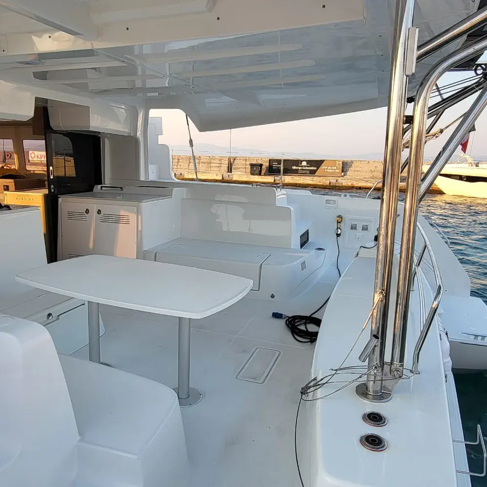 XENIA 9
