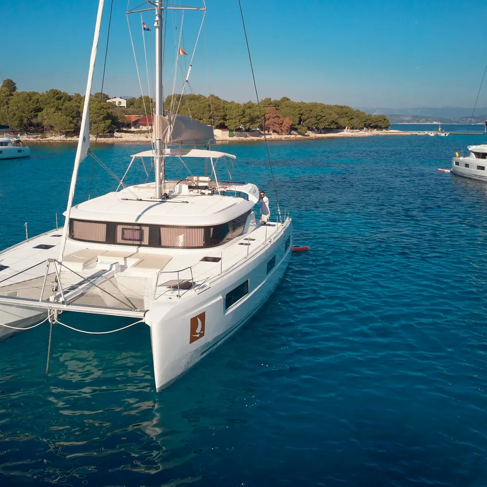 LUNA 10
