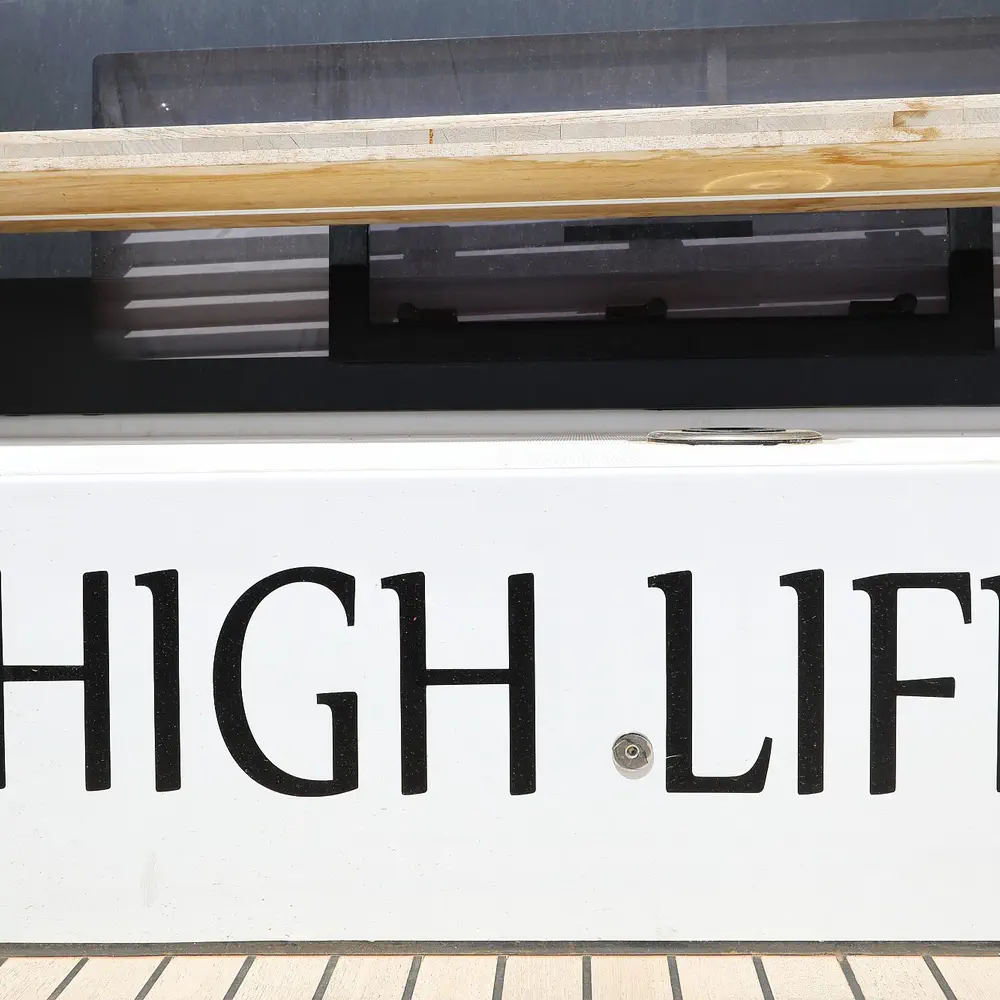 HIGH LIFE 38