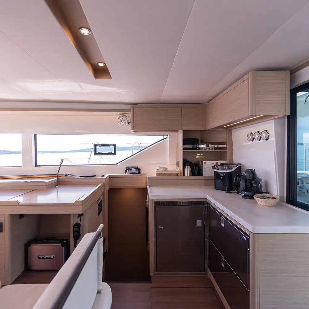 LAVINA 32