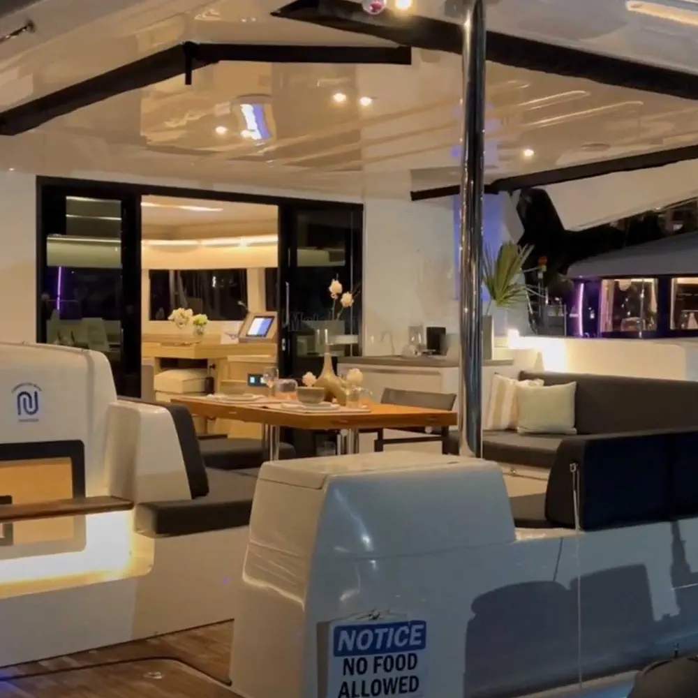 Athena Blu 3