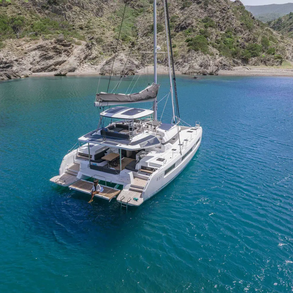 Athena Blu 11