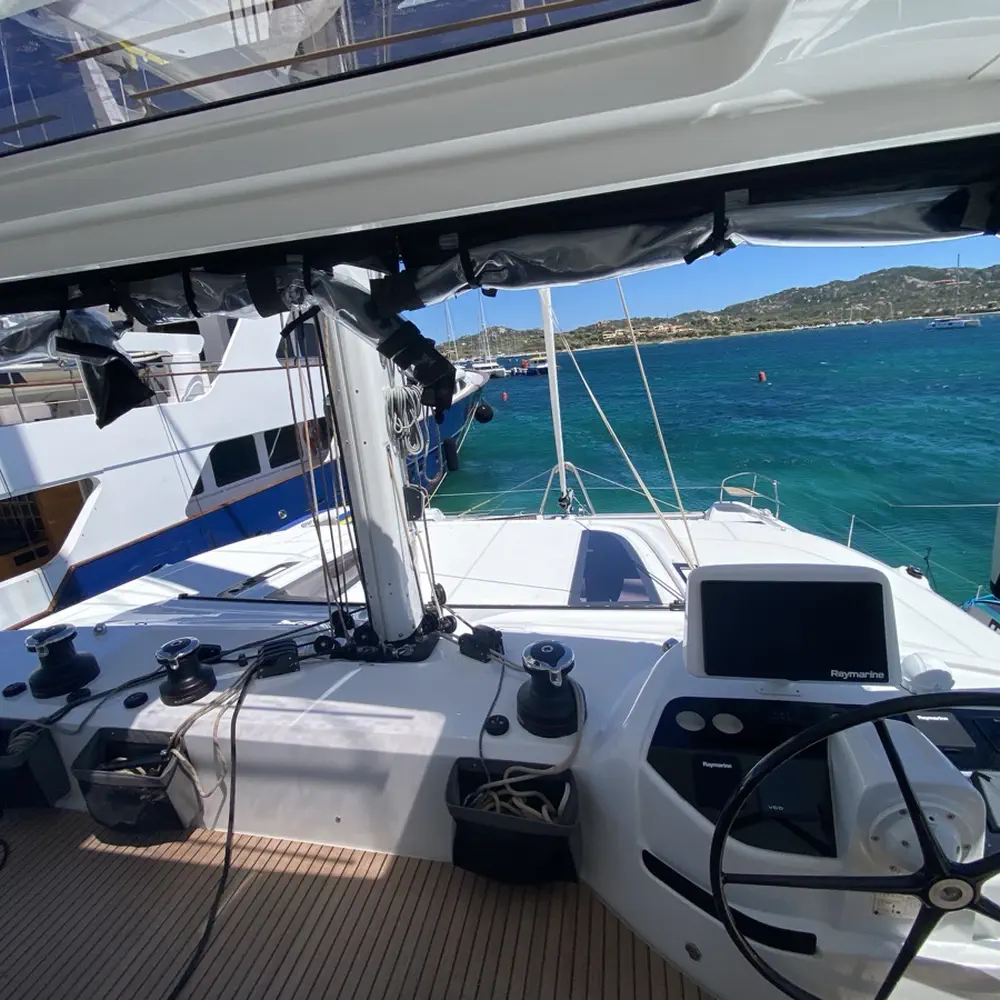 The Moon (SXM) 27