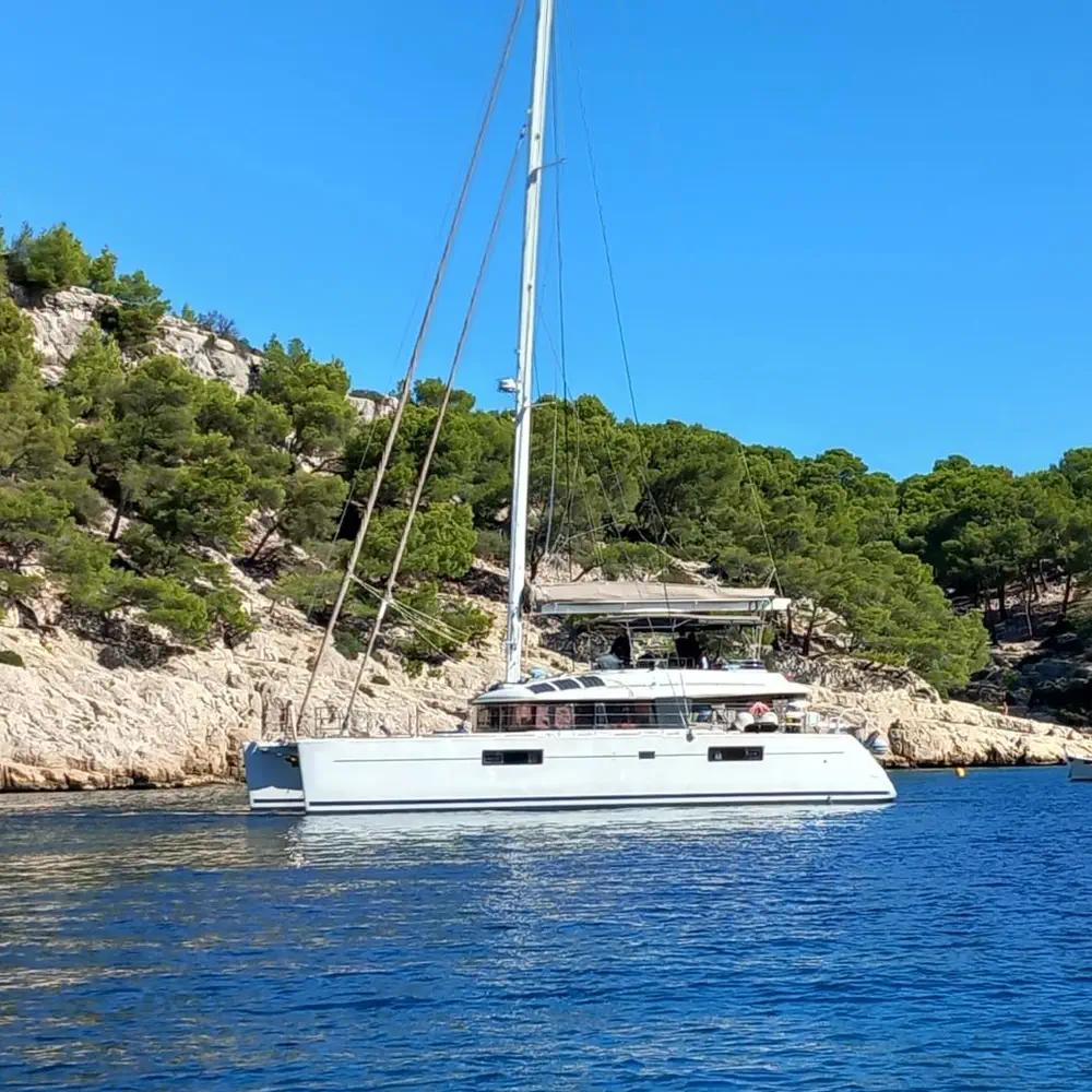Main image of catamaran, Lagoon 560 Ever III