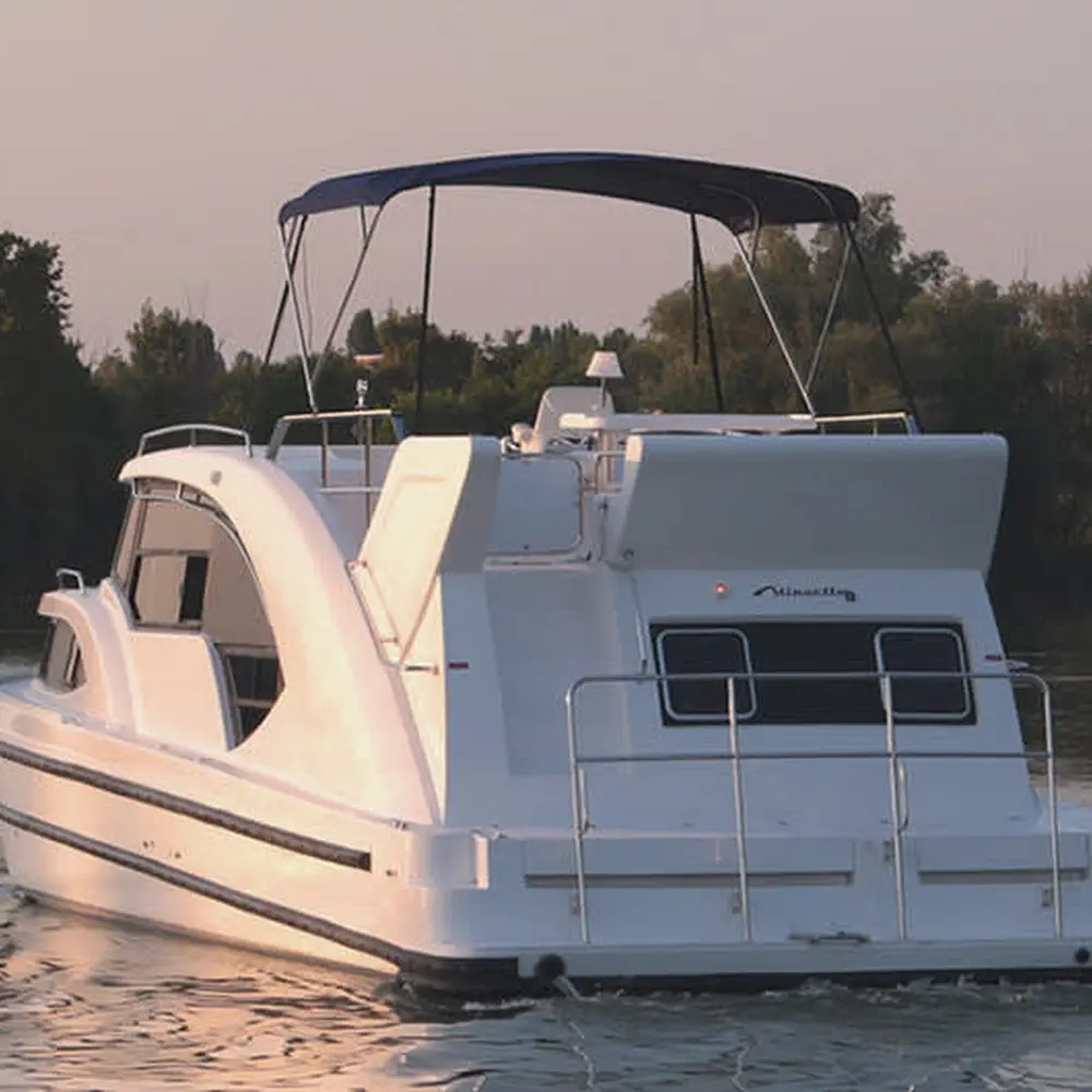 https://dsmkaagprkqin.cloudfront.net/images/le-boat/motor-boat/minuetto-8/6463423880000102746-1746633733404984070-minuetto8-comfort-2-1000x1000.webp