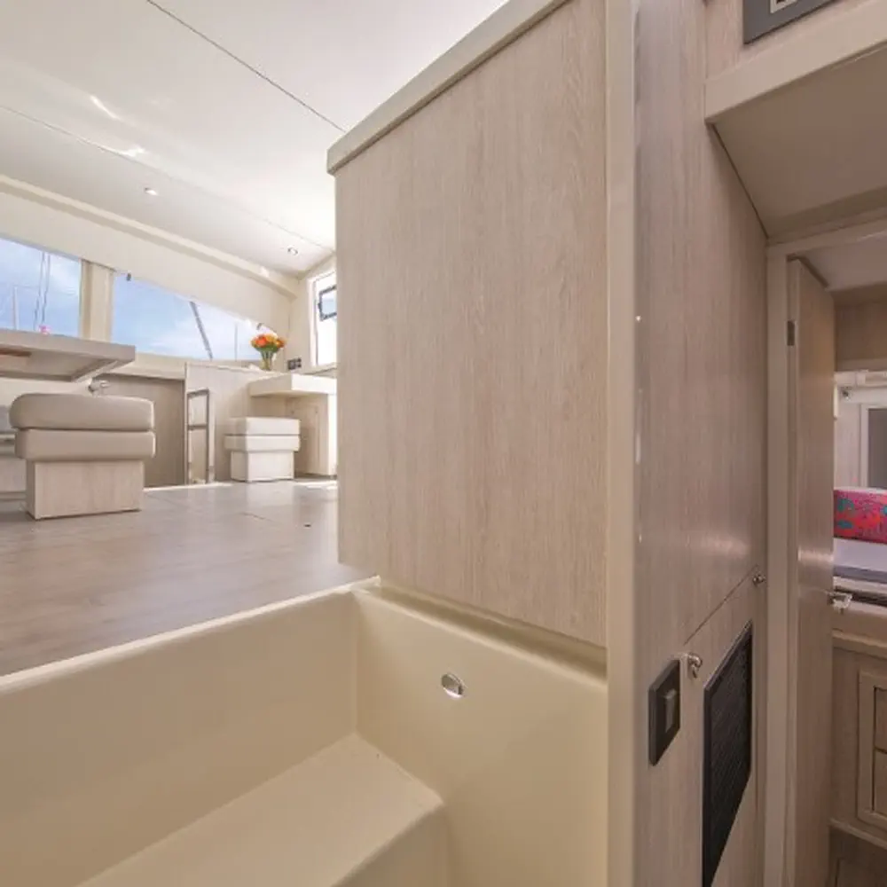 Sunsail 404 Classic 11