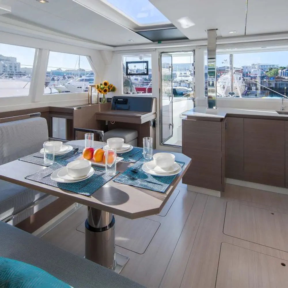 Moorings 4200/4 Exclusive 3