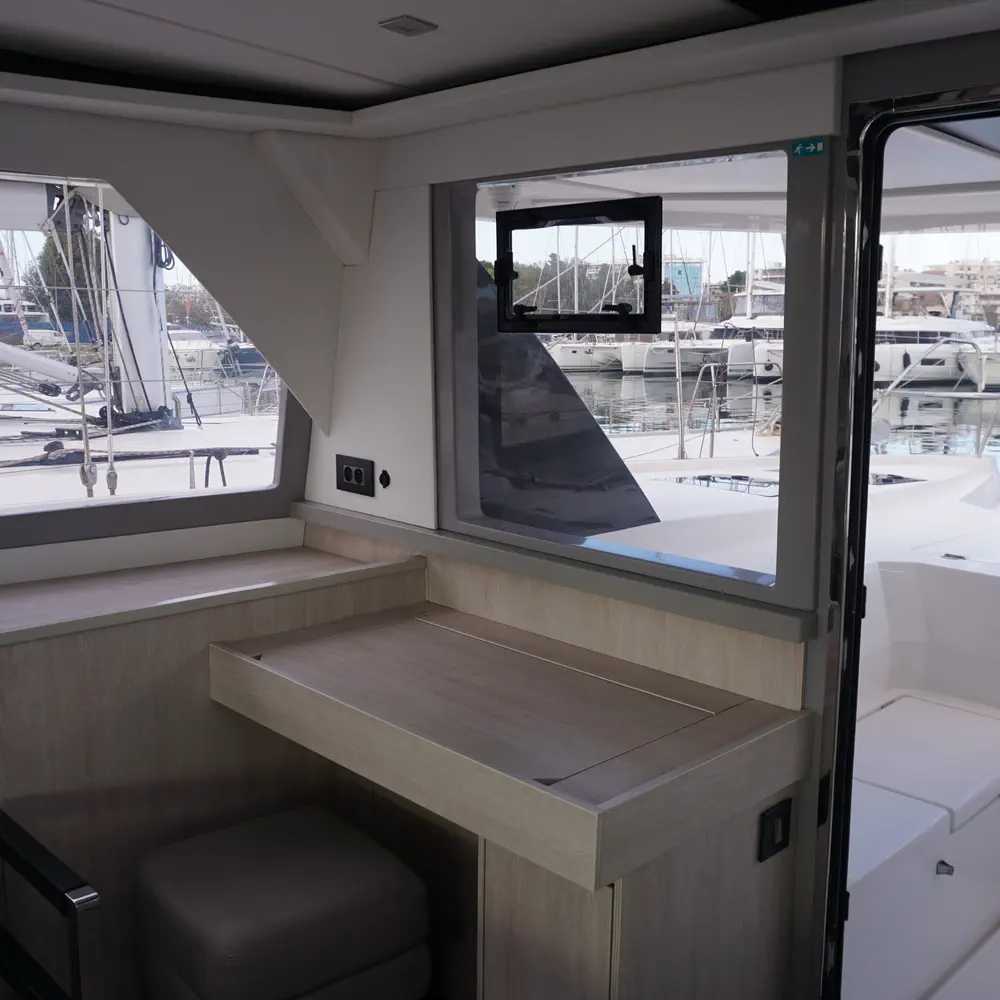 Marina 10