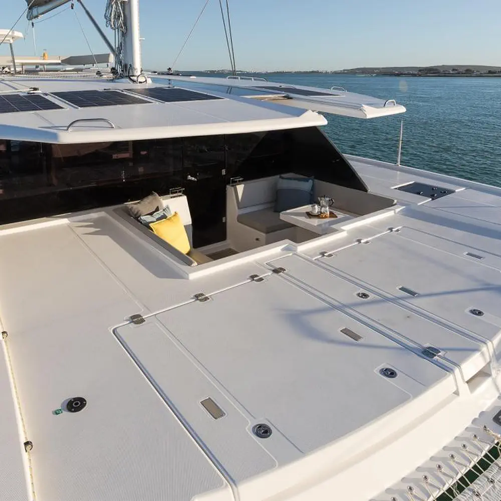Moorings 5000-5 Crewed 3