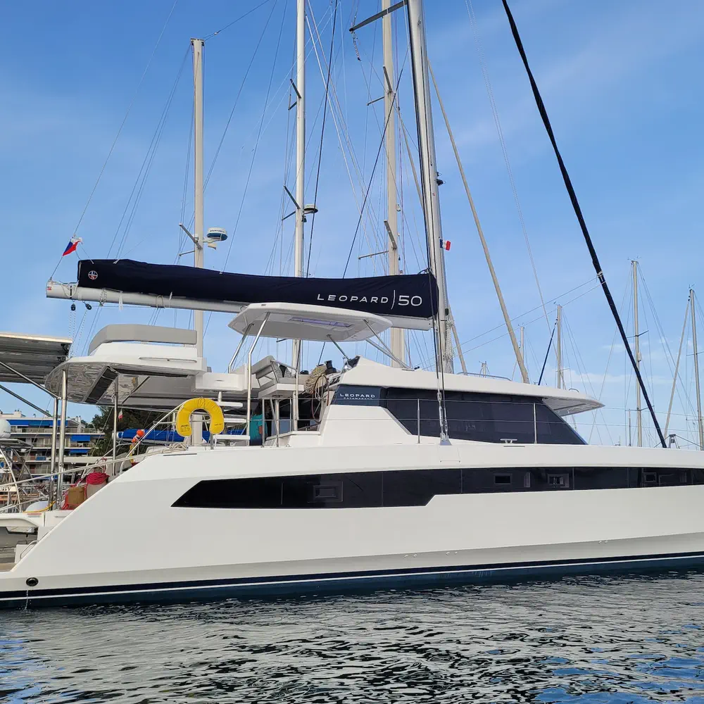 TRIDENT 7