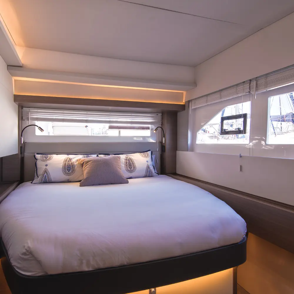 Moorings 534 PC Crewed 8